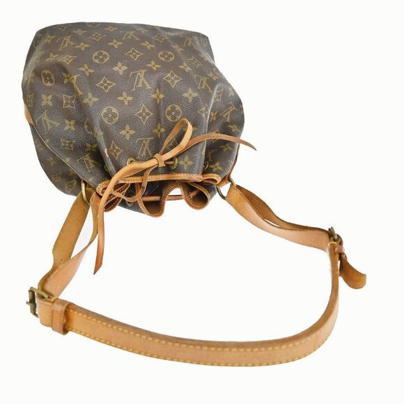 LOUIS VUITTON Petit Noe Drawstring Shoulder Bag Monogram Leather - Picture 11 of 13